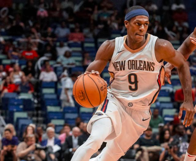 她可以更加 她可以更加