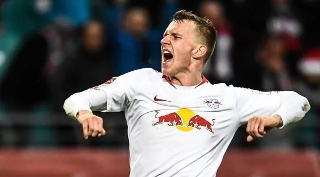 禁区触球与 禁区触球与